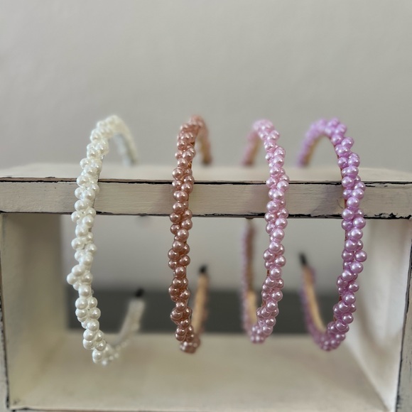 Light Pink Pearl Bead Two Double Strand Layered Twist Pattern Classic Headband - Picture 4 of 8